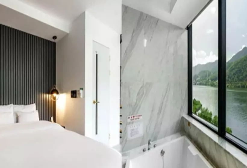 Motelli Yangpyeong Riverion