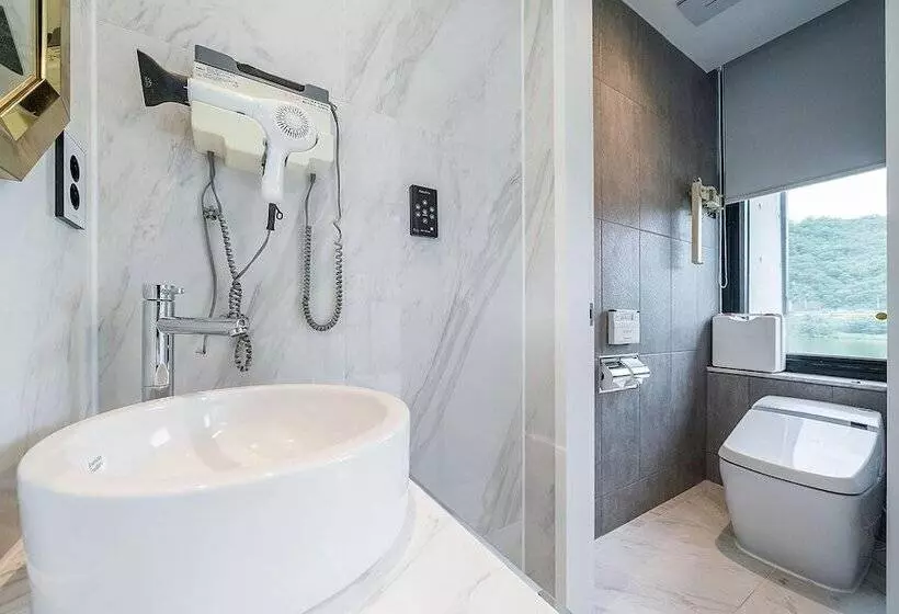 Motelli Yangpyeong Riverion