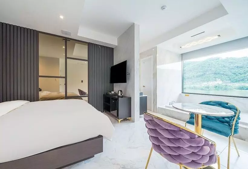 Motelli Yangpyeong Riverion