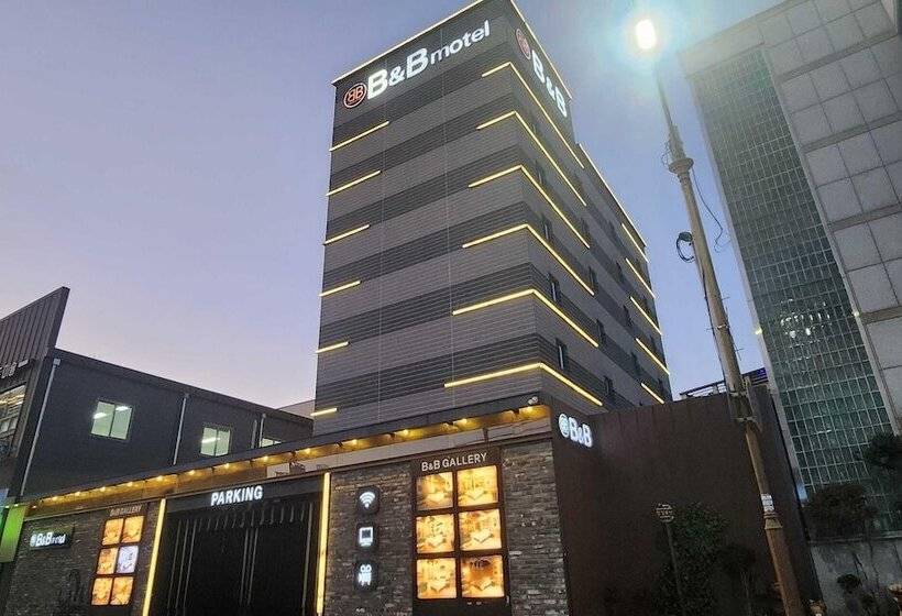 فندق على الطريق Yecheon B And B