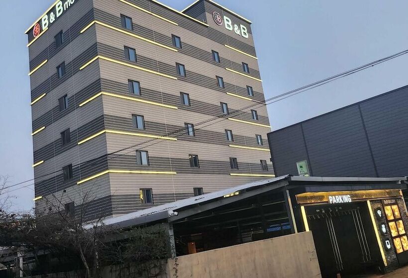 فندق على الطريق Yecheon B And B