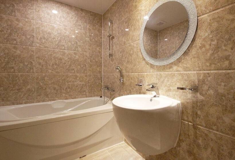 فندق على الطريق Yecheon B And B