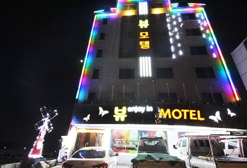 Motel Yeongdeok View