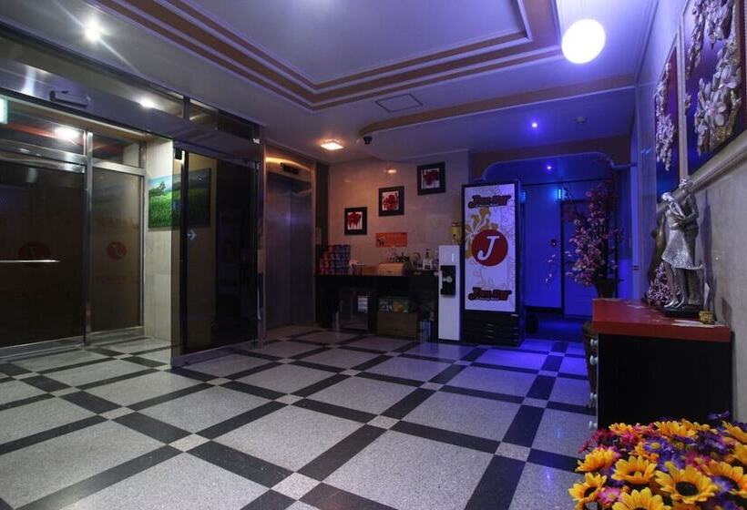 Motel Yeosu Hak Dong J