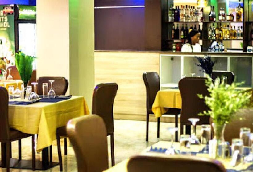 پانسیون Room In Apartment Oragon Hotel Penthouse