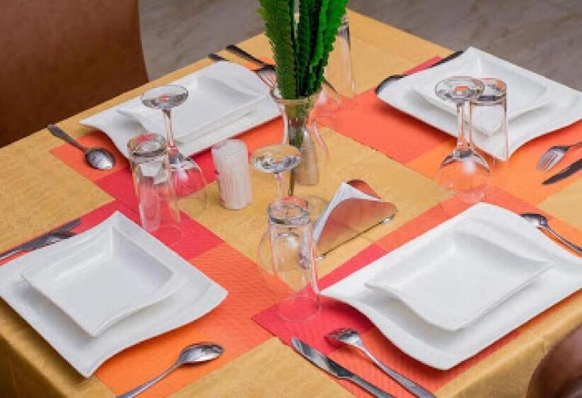 پانسیون Room In Apartment Oragon Hotel Penthouse