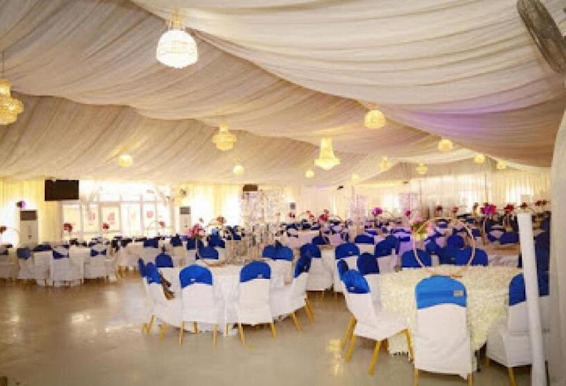 پانسیون Room In Apartment Oragon Hotel Penthouse