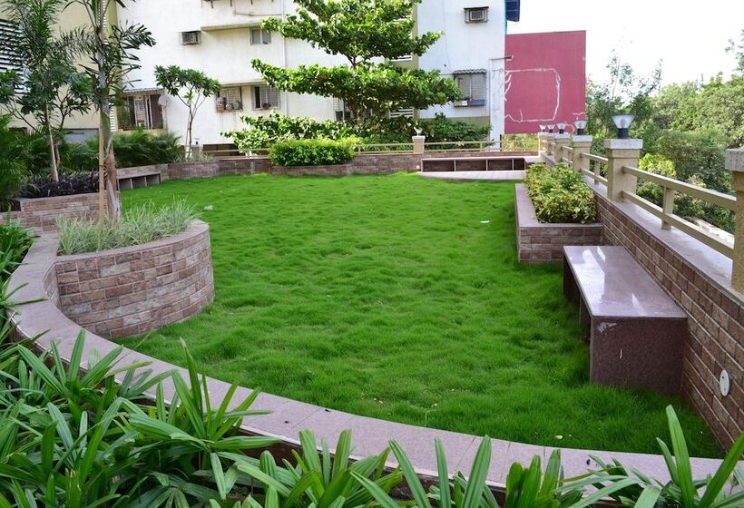 Retkeilymaja Covie Kharghar 200