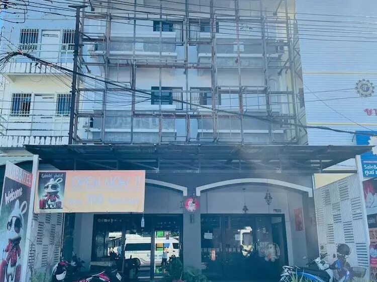 هاستل Rabbitel Phuket