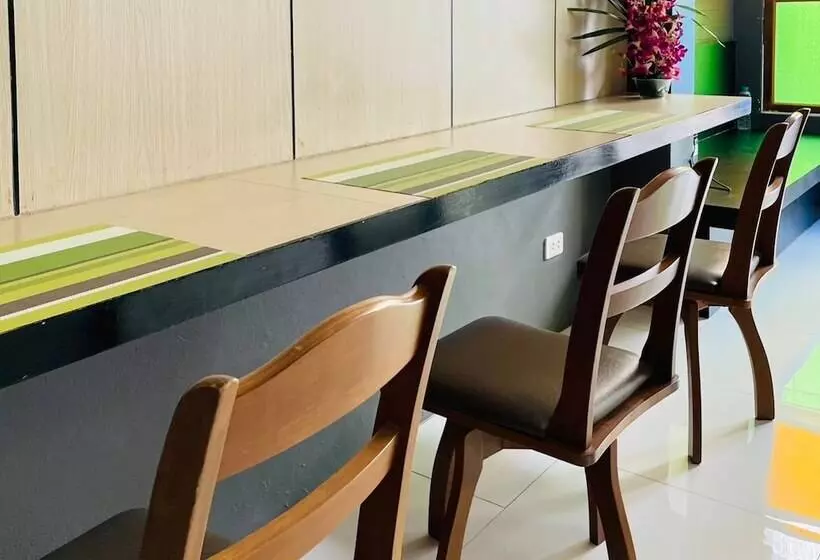 هاستل Rabbitel Phuket