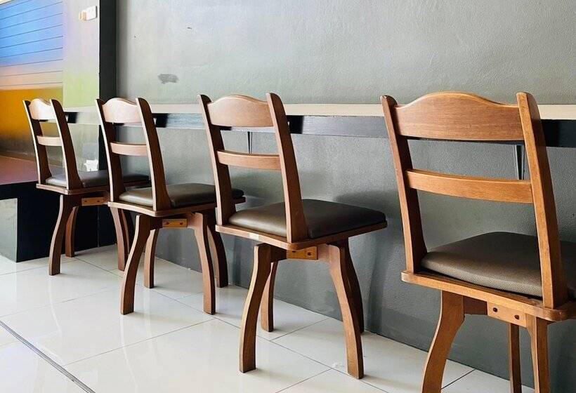 هاستل Rabbitel Phuket