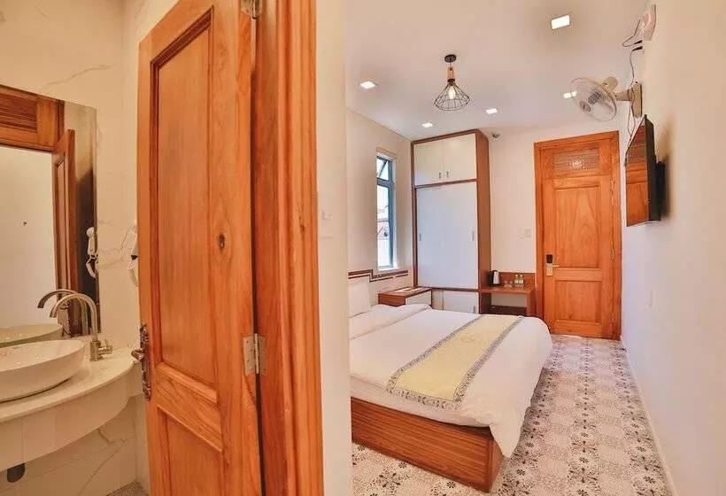 Ha Na Hotel Da Lat