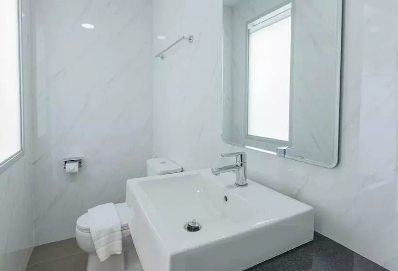 ホテル B2 Map Ta Phut Boutique & Budget