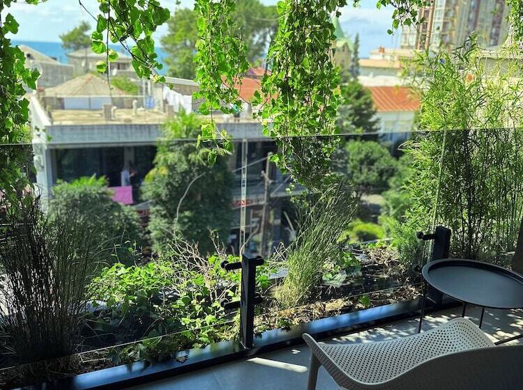 هتل Bamboo Garden