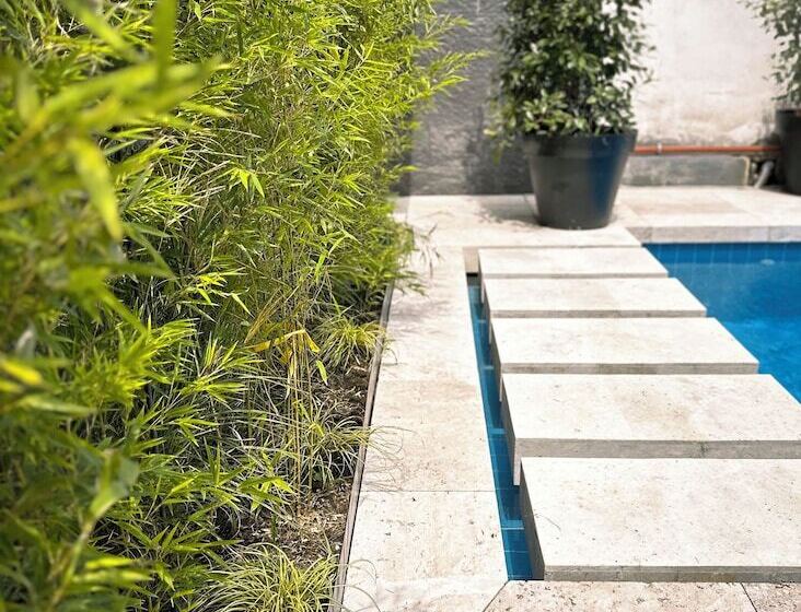 هتل Bamboo Garden