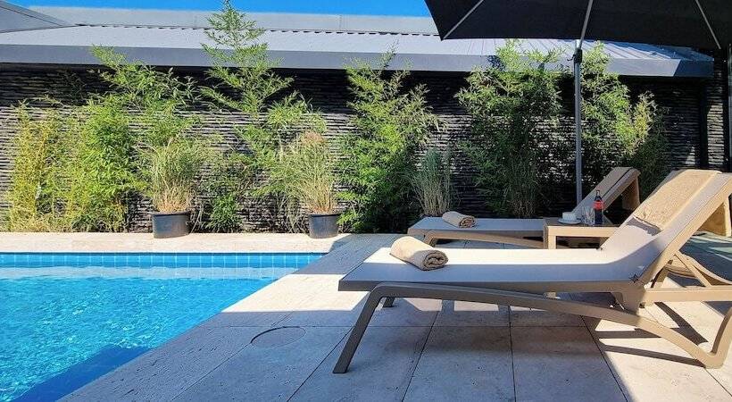 هتل Bamboo Garden