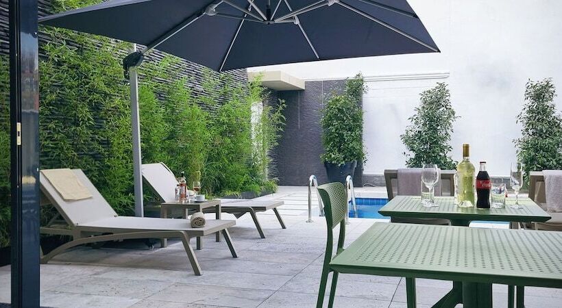 هتل Bamboo Garden