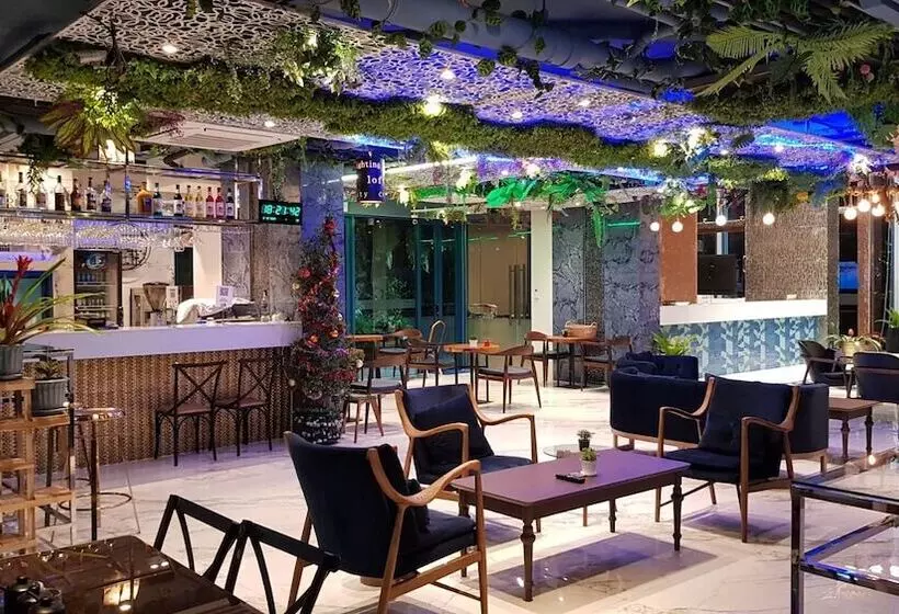 Hotelli Bluetel Re Sidence Bangkok Impact