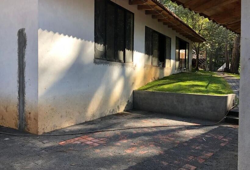 בית מלון כפרי Glamping Rio Valle De Bravo