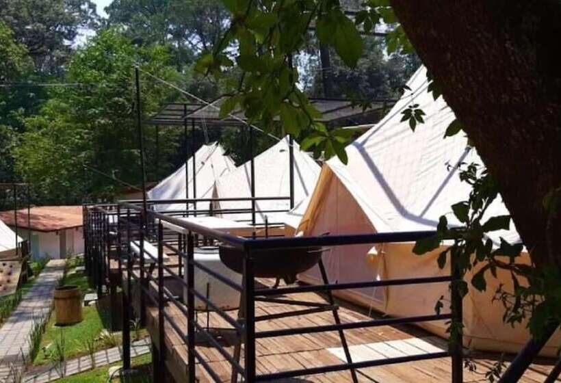 בית מלון כפרי Glamping Rio Valle De Bravo