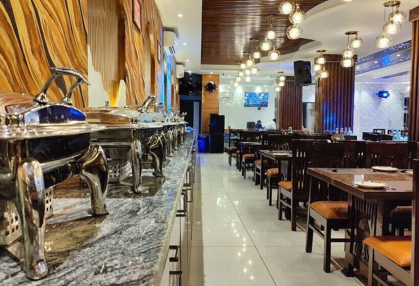 Hotel Mandi Heights   Bar, Fine Dining & Banquet Hall