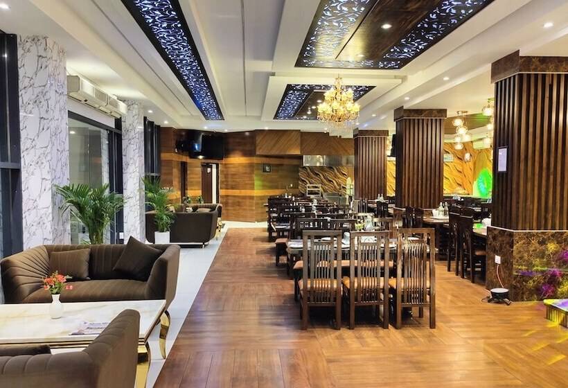 Hotel Mandi Heights   Bar, Fine Dining & Banquet Hall