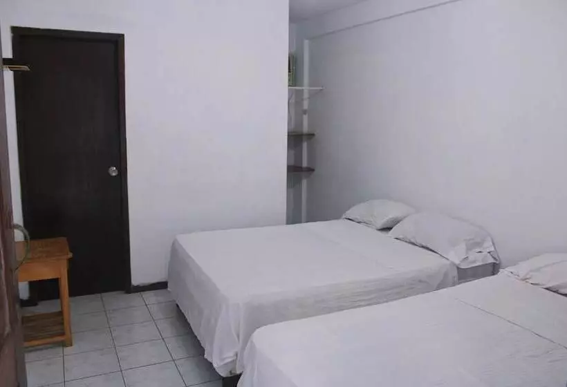 Hotelli Manhattan Salinas Ecuador