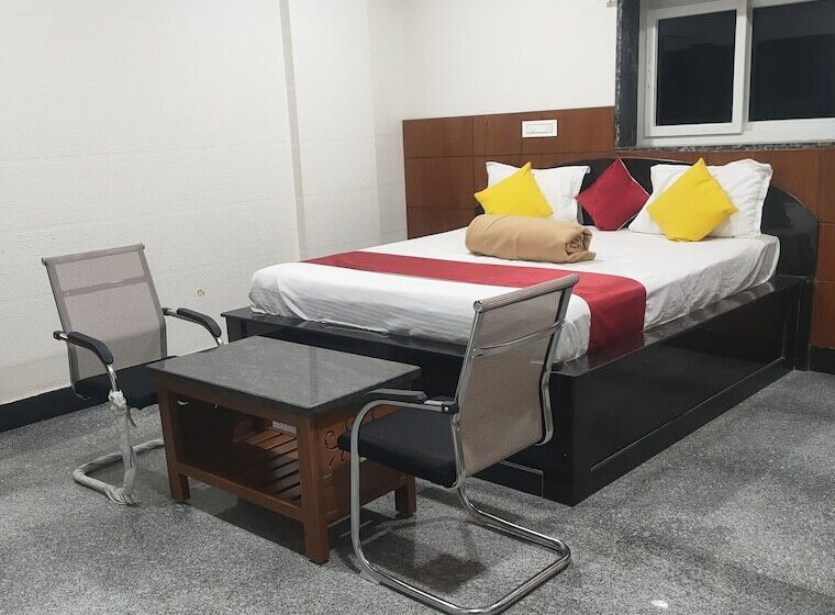 酒店 New Maruthi Inn