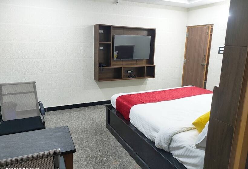 酒店 New Maruthi Inn