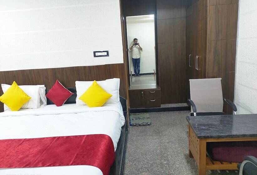 酒店 New Maruthi Inn