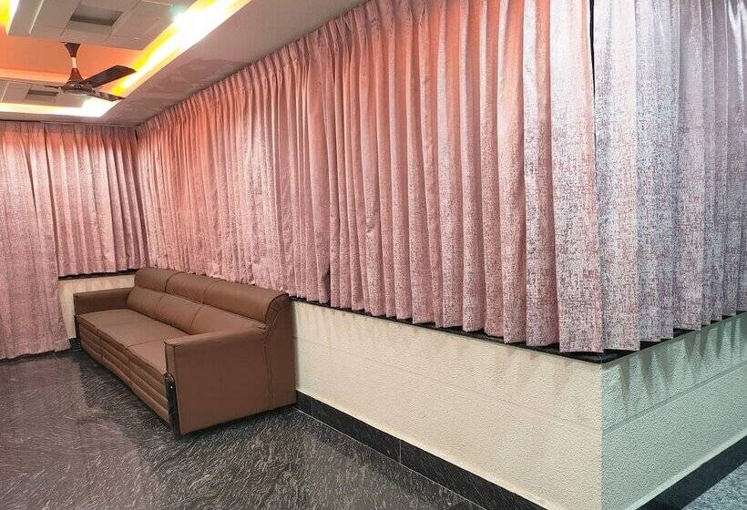 酒店 New Maruthi Inn