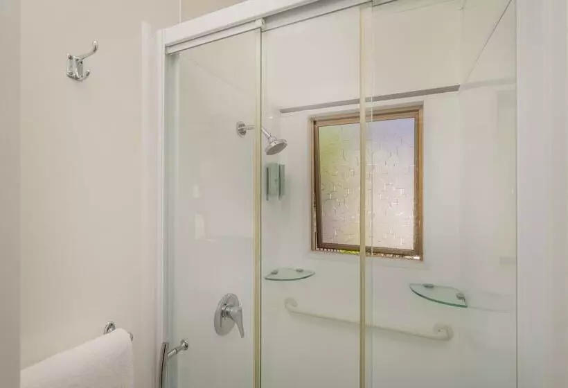 Hotelli Oceans 88 Whitianga Coastal Accommodation Suites