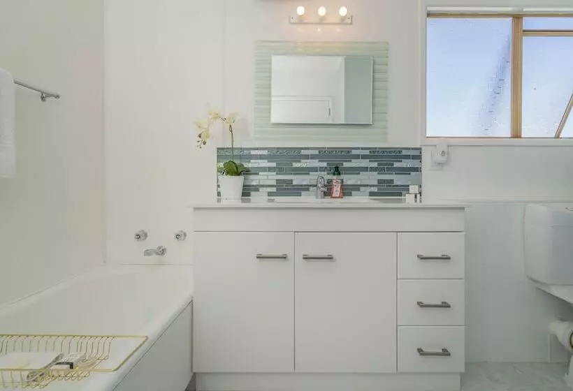 Hotelli Oceans 88 Whitianga Coastal Accommodation Suites