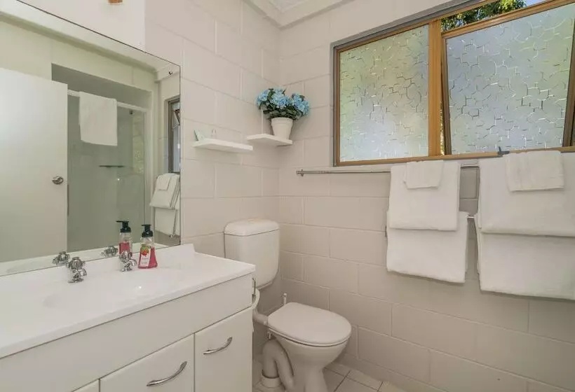 Hotelli Oceans 88 Whitianga Coastal Accommodation Suites