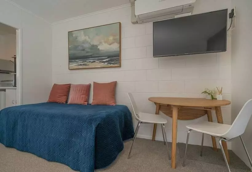 Hotelli Oceans 88 Whitianga Coastal Accommodation Suites