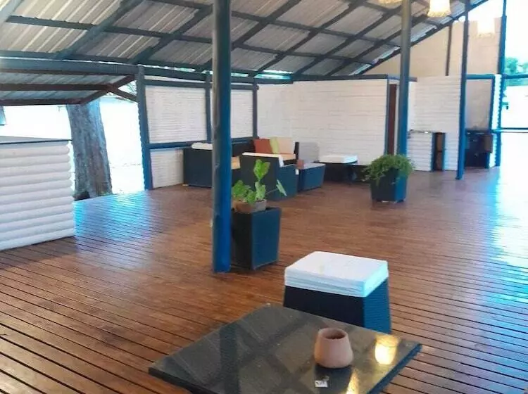 Hotelli Ponta Mar Resort