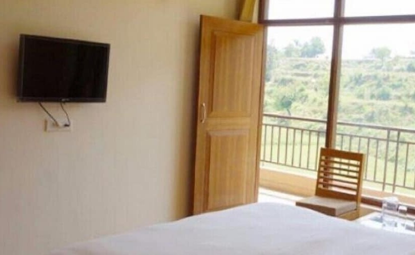 בית מלון כפרי Pool Retreat