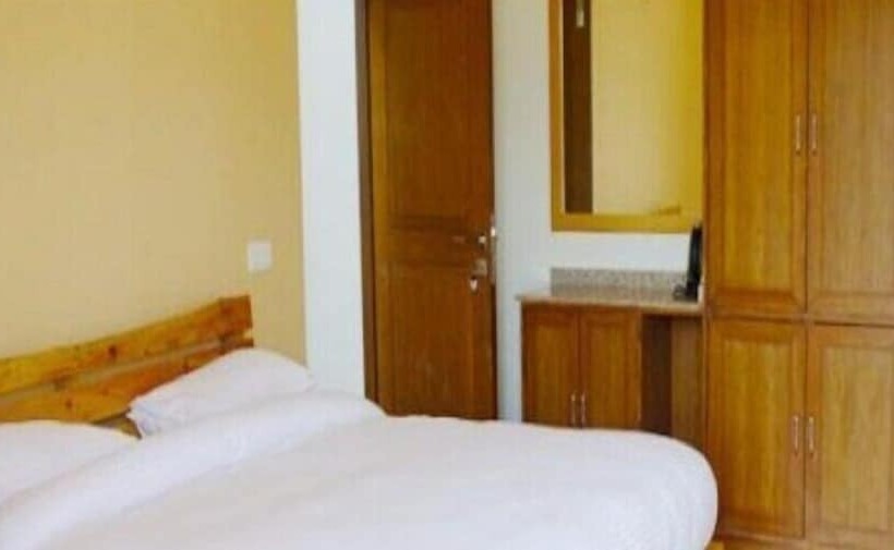 בית מלון כפרי Pool Retreat