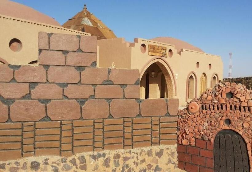 هتل Qasr El Bagawat Eco Lodge