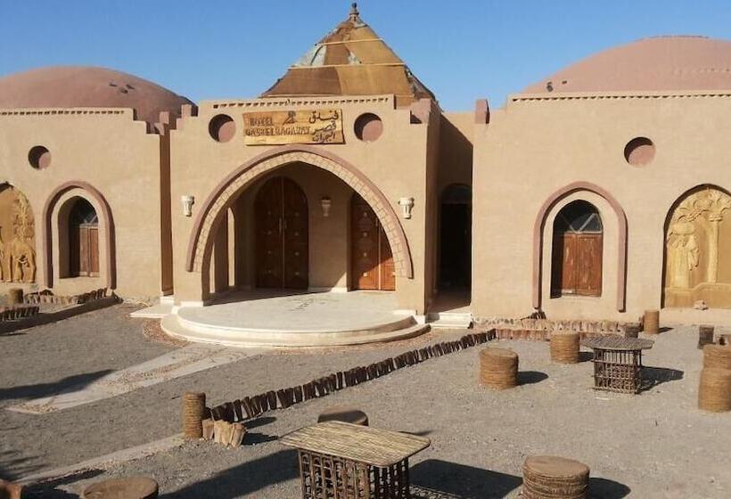 هتل Qasr El Bagawat Eco Lodge