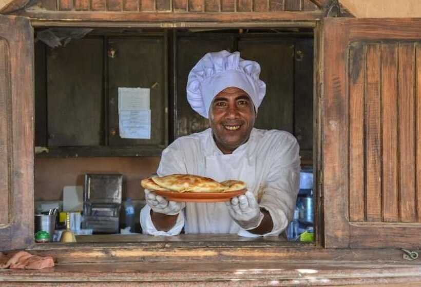 هتل Qasr El Bagawat Eco Lodge