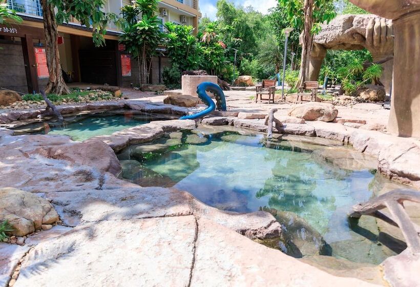 호텔 Saline Hot Spring Resort