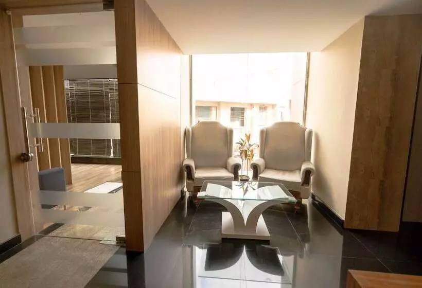 Hotelli Samasth Rooms And Suites By Ygh
