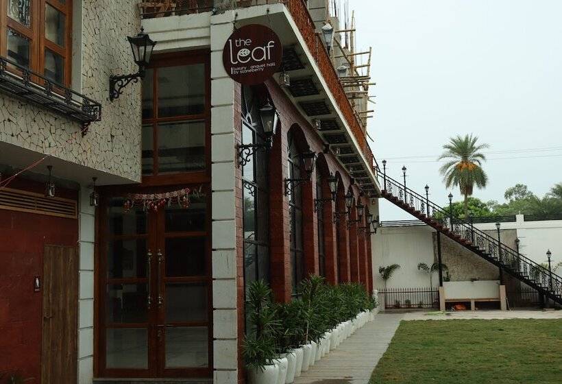 هتل Stoneberry By Wedlock Greens