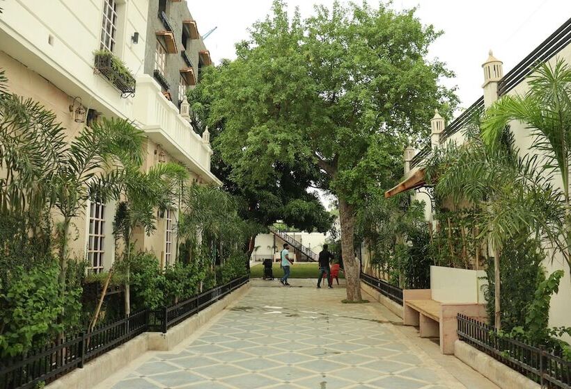 هتل Stoneberry By Wedlock Greens