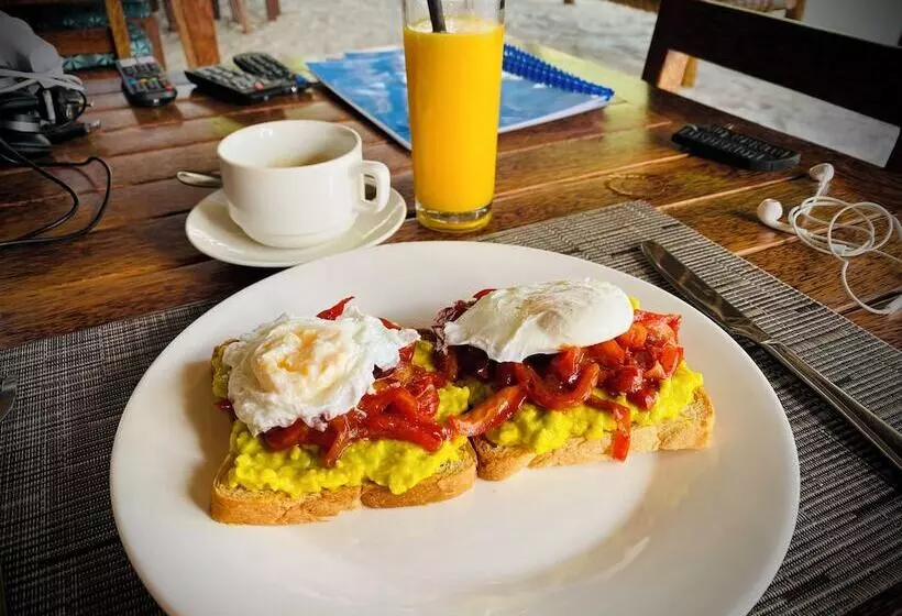 Hotelli Nungwi Beach Front