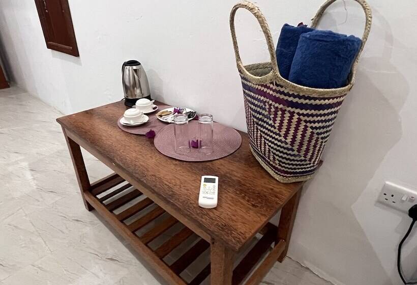 Hotel Nungwi Beach Front