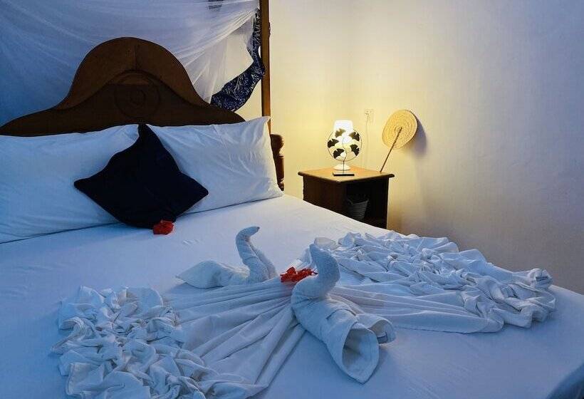 Hotel Nungwi Beach Front