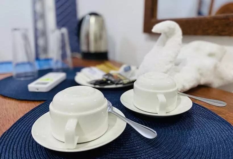 Hotelli Nungwi Beach Front