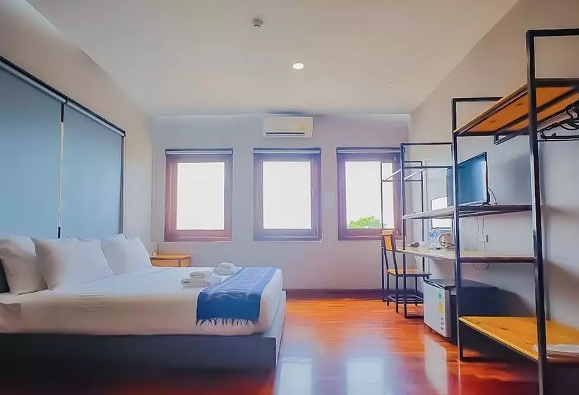 هتل The Riva Vientiane